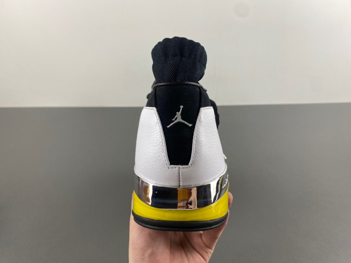 Air Jordan 17 Low “Lightning”  FJ0395-100
