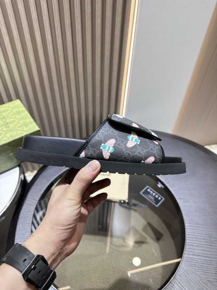 GUCC SLIPPERS