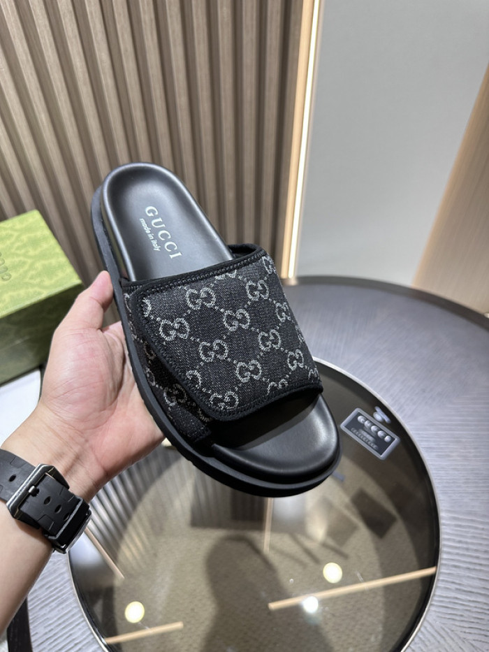 GUCC SLIPPERS
