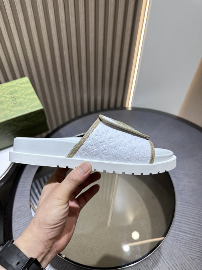 GUCC SLIPPERS