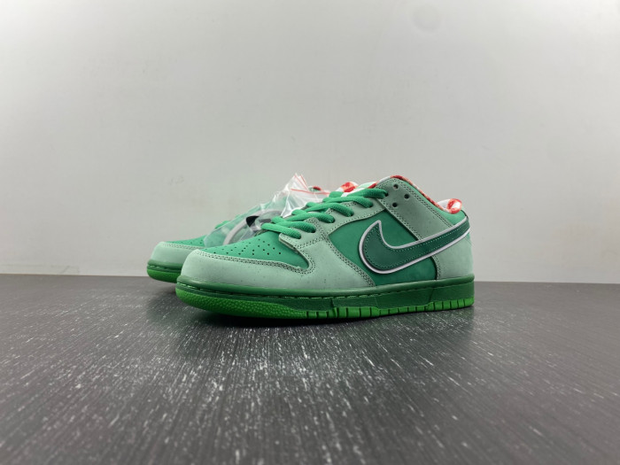 Concepts x TIFFANY CO. x Nike SB Dunk Low  BV1310-303