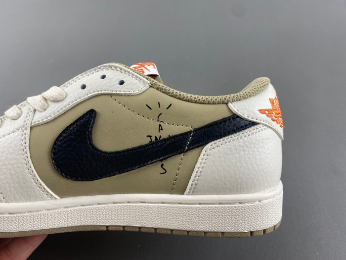 Travis Scott x Air Jordan 1 Low DZ137-701