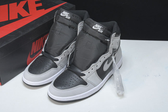 Air Jordan 1 Retro High Black White Light Smoke Grey 555088-035