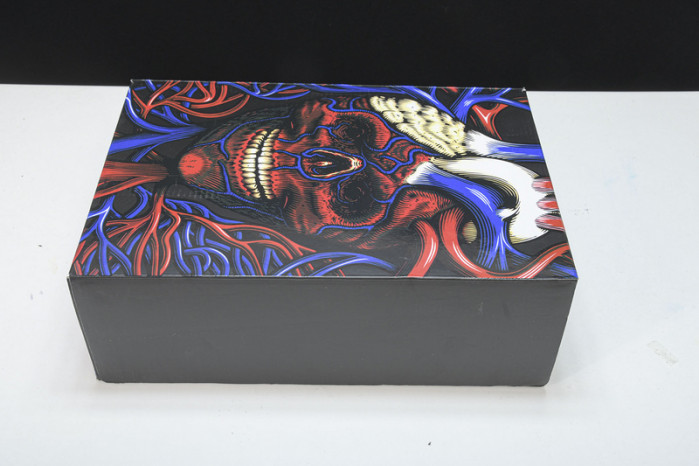 Nike SB Dunk Low StrangeLove Skateboards  CT2552-800