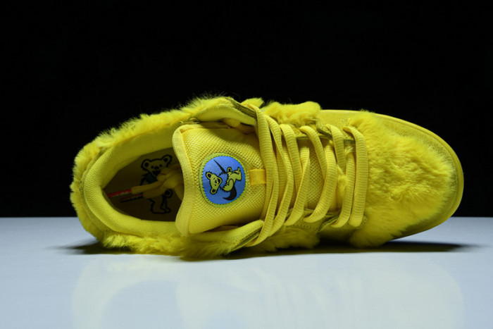 Grateful Dead x Nike SB Dunk Low Yellow Bear CJ5378-700