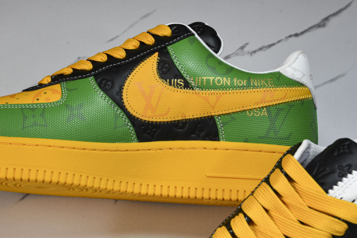 Nike Air Force 1 LV 022602