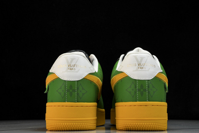 Nike Air Force 1 LV 022602