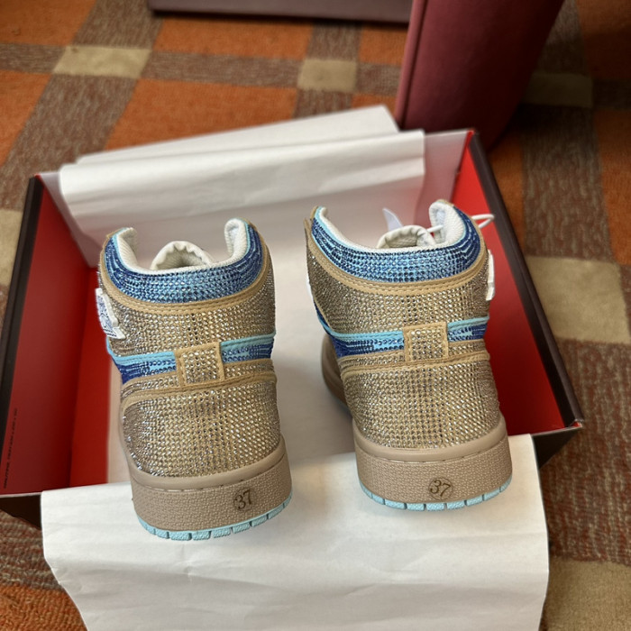 AIR JORDAN 1 RETRO  AJ-12