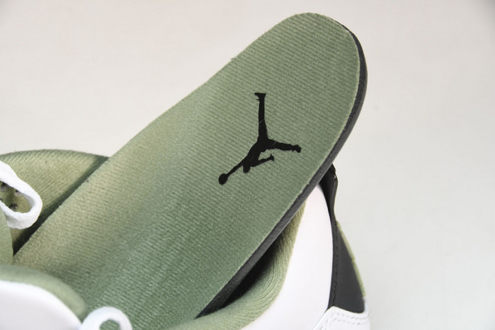 Air Jordan 4 WMNS “Seafoam” AQ9129-103