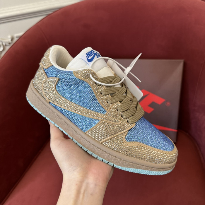 AIR JORDAN 1 RETRO  AJ-32