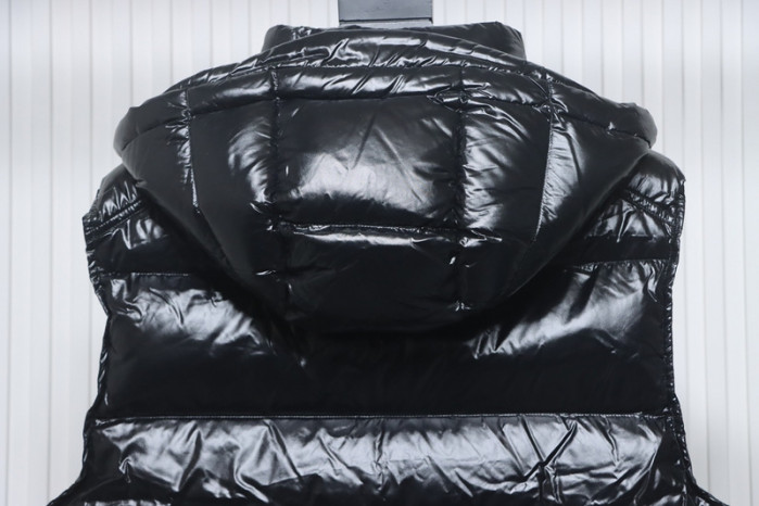 CLOTHES M0NCLER MC07