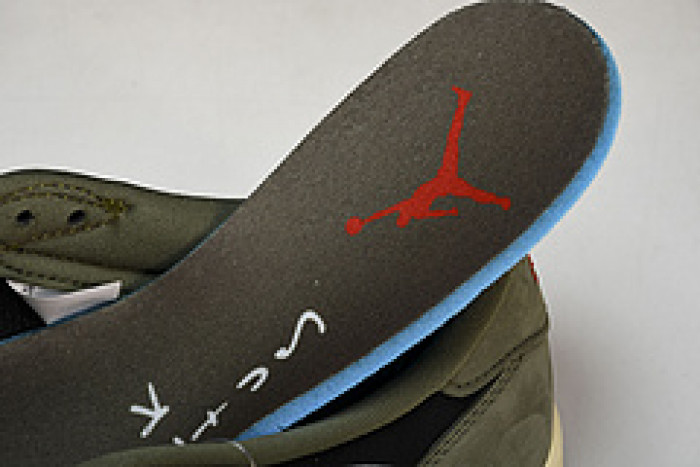 Travis Scott x Air Jordan 1 Low OG DM7866-002