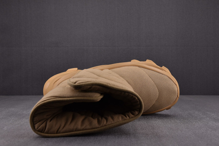 Yeezy NSLTD Boot  ‘Khaki’   GX0054