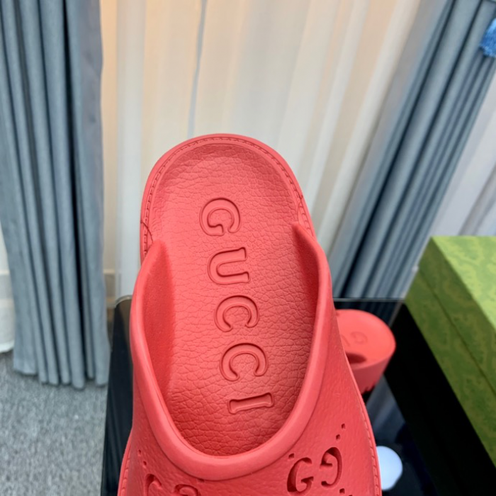 GUCC SLIPPERS
