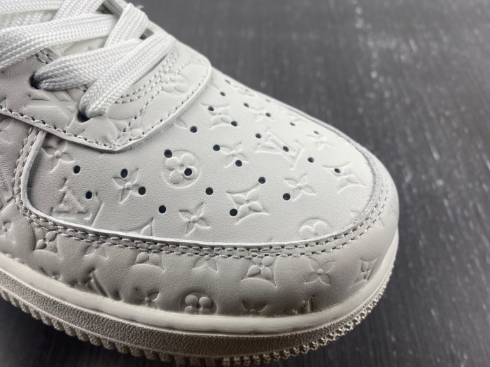 Nike Air Force 1 LV 052801