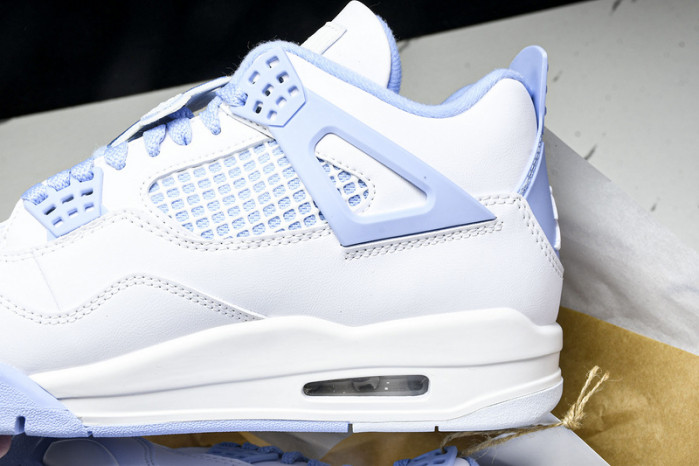 Air Jordan 4 “Forget Me Not” WMNS HV0823-100