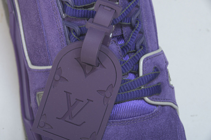 LV SNEAKER LOW YEE-009