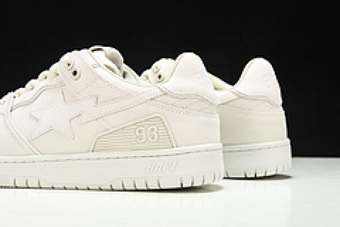 A B*THING APE  YEE-014