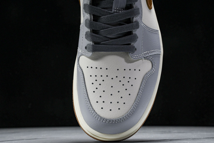 Air Jordan 1 Low  “Denim”  Women’s  FZ5045-091