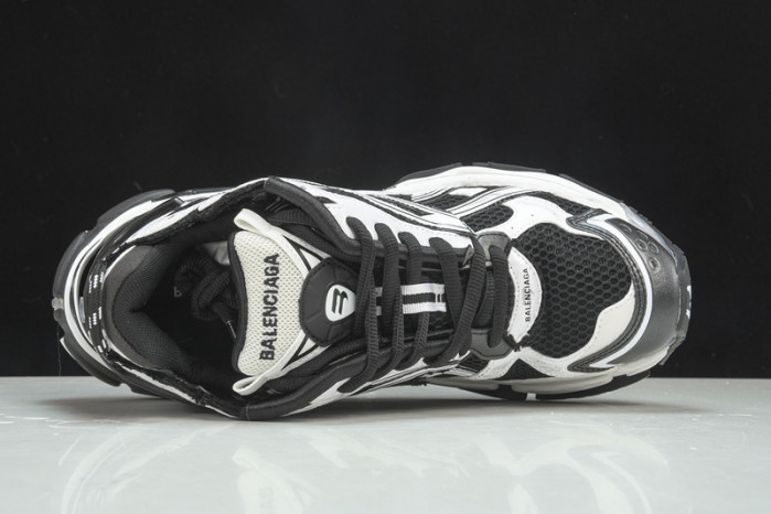 BLCG  RUNNER    Yeeshoes  22040702