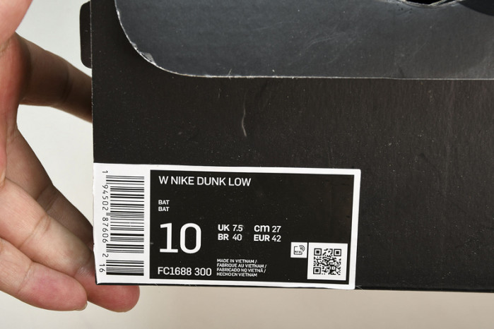 Nike Dunk Low FC1688-300