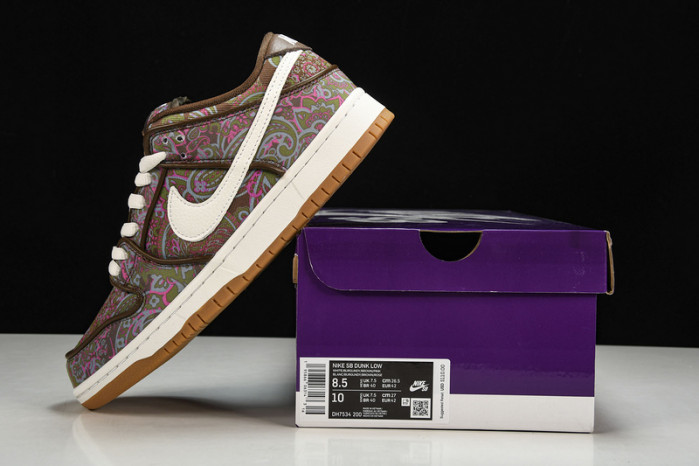 NIke SB Dunk Low “Paisley”   DH7534-200