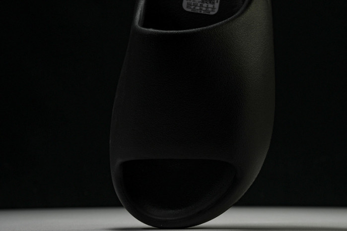 Yeezy Slide Onyx  HQ6448