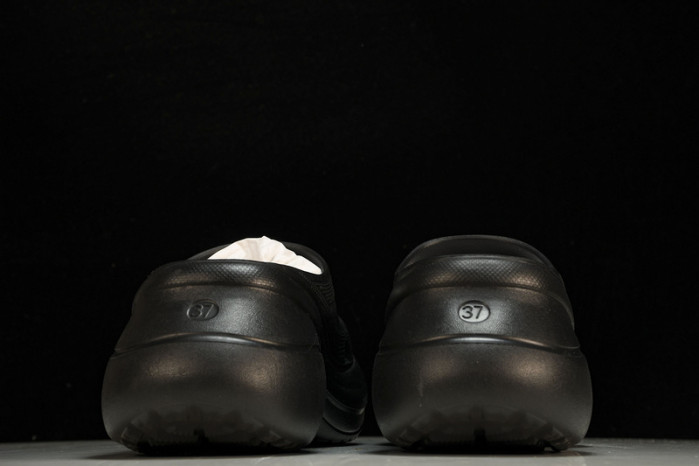 BLCG POOL CROCS  SLIDES W1S8E-1000