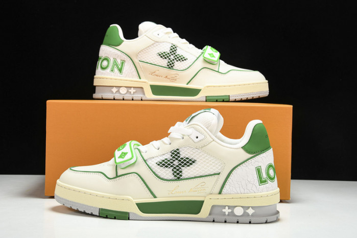 LV SNEAKER LOW YEE-013