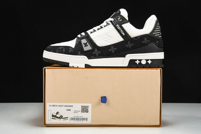 LV SNEAKER LOW YEE-015