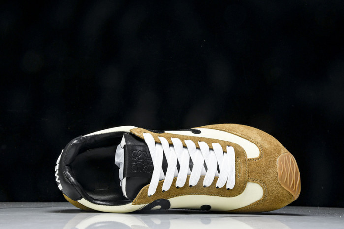 L*0ewe Ballet Runner  LW-FOR15