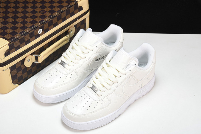 Nike Air Force 1 LV 3369-100