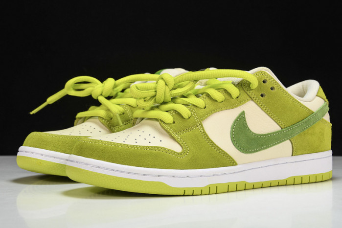 Nike Dunk Low "Green Apple"   DM0807-300