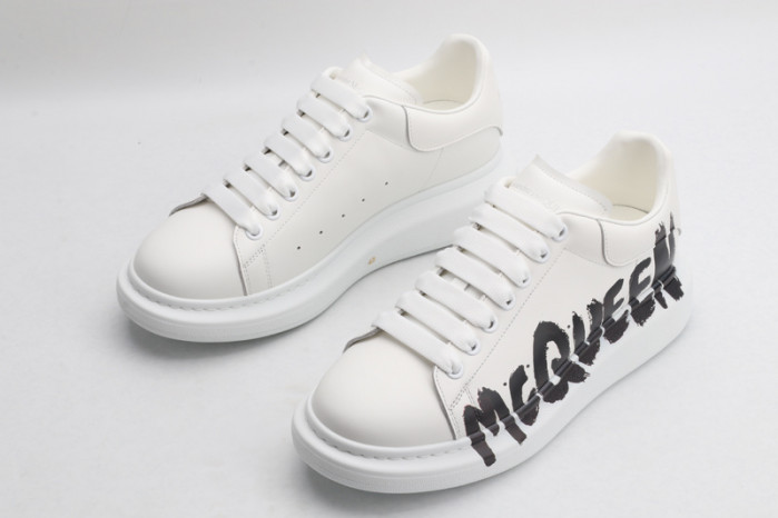 MQ Sneakers