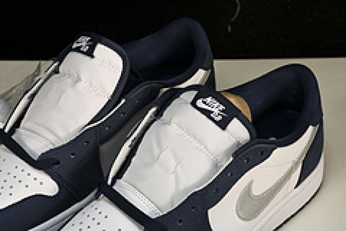 Nike Dunk SB x Air Jordan 1 CJ7891-400