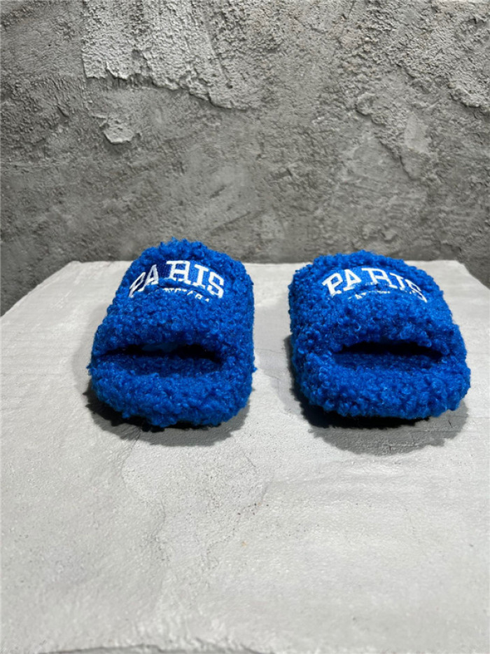 BLCG SLIPPERS