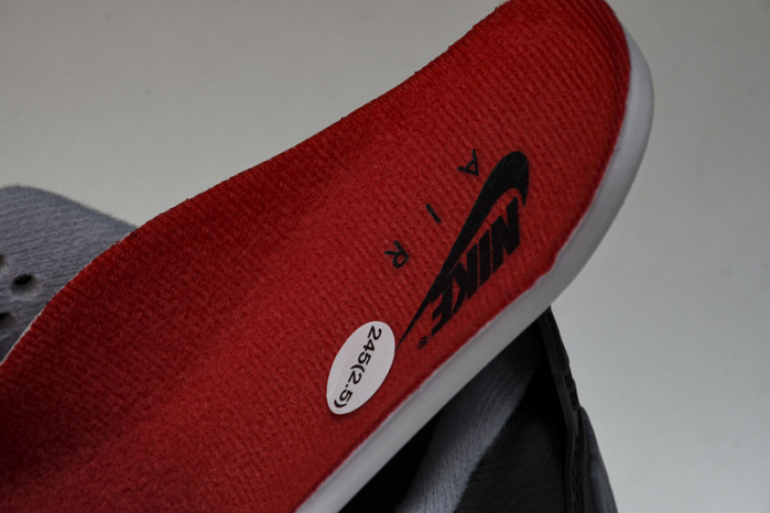 Air Jordan 4 “Bred Reimagined”  FV5029-006