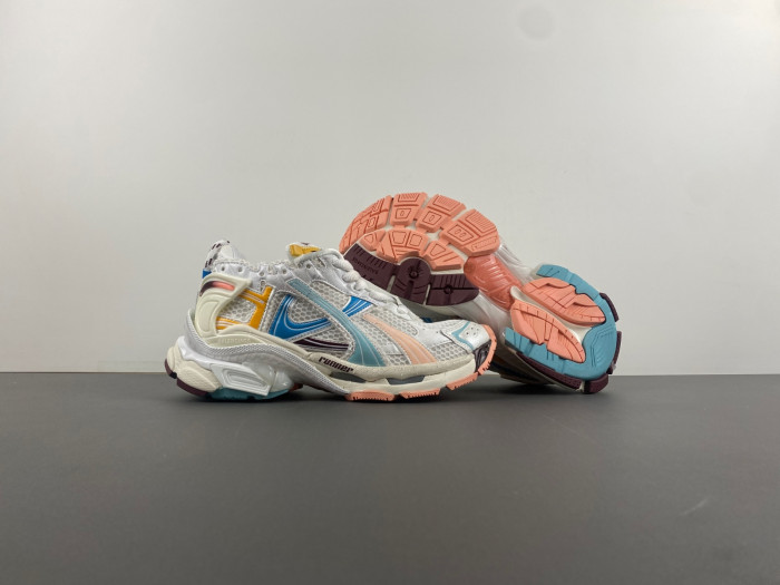 BLCG RUNNER  772774-W3RNY-0326