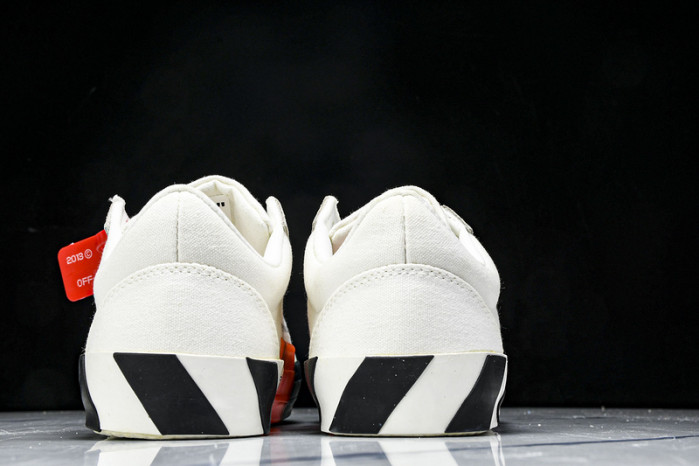 OF X  c/o Virgil Abloh Vulc Low Top 070901