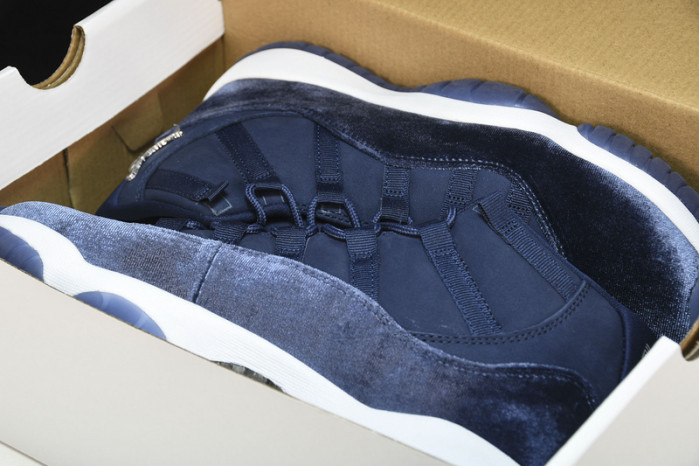 Air Jordan 11   wmns AR0715-441