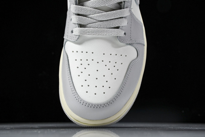 Air Jordan 1 Low DC0774-103