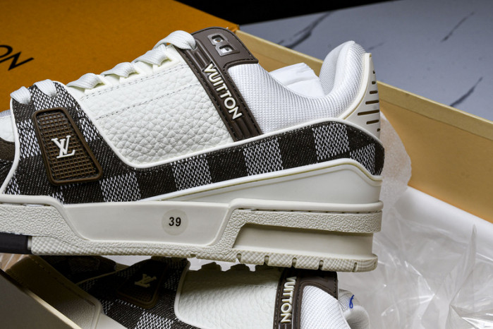 LV SNEAKER LOW FOR-LV126