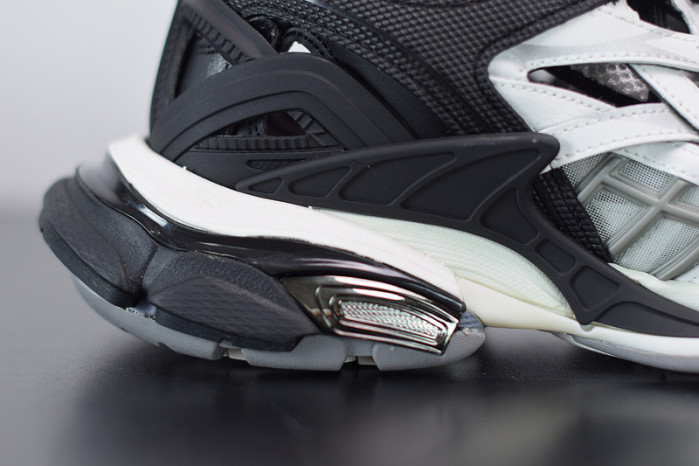 BLCG Track.2 black and white 570391 W2GN3 1090