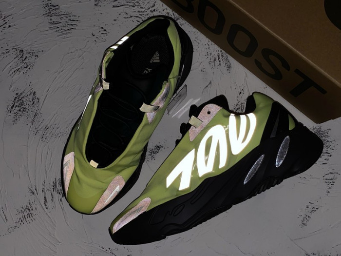 ADIDAS Yeezy Boost 700 MNVN Phosphor  FY3727