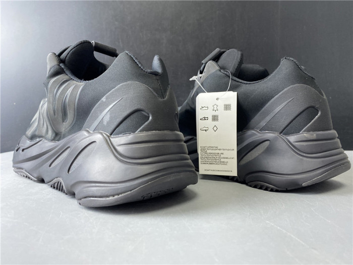 ADIDAS YEEZY BOOST 700 MNVN TRIPLE BLACK - FV4440