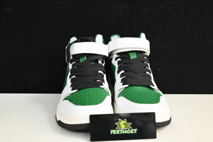 A B*THING APE  YEE-018