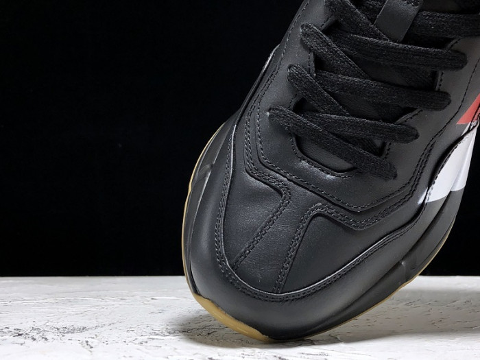 GUCC TRAINER SNEAKER ‎‎‎523535 DRW00 1000